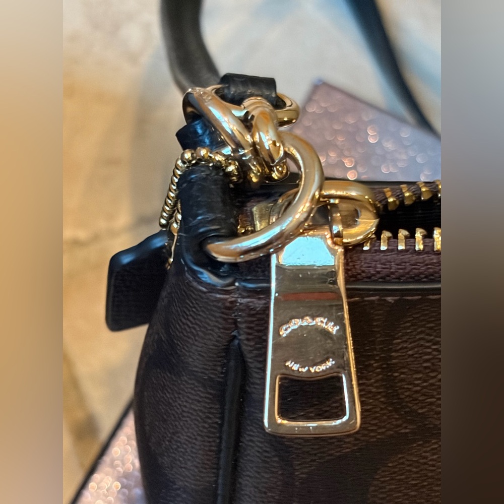 Coach Signature Crossbody bag Brown/Black - Picture 10 of 17